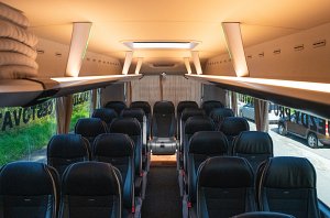 Autobus MAN Lion's Coach s řidičem a průvodcem